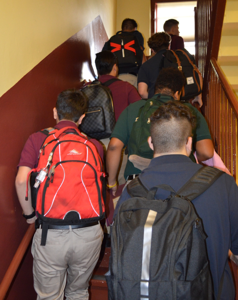 Members of the Class of 2020 head off to class!