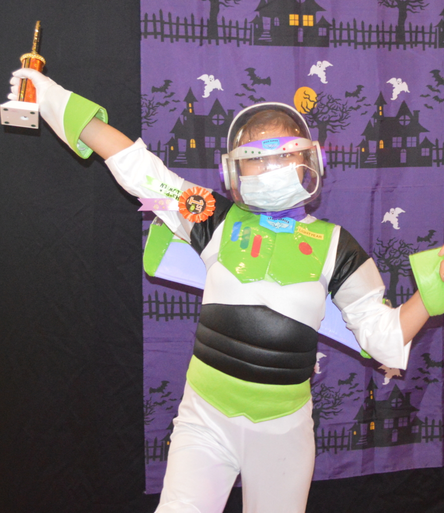 Emma won first prize in the Middle School Costume Contest for her portrayal of Buzz Lightyear!