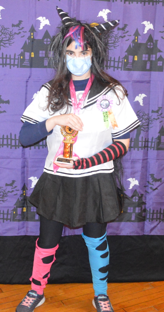 Reena won third prize for her costume in the Upper School Costume Contest!